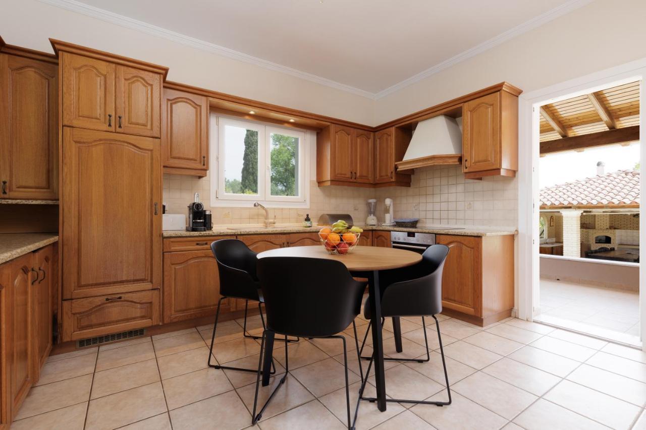 Country Villa Verde - 2Floor Family Home Kouramaditika Esterno foto