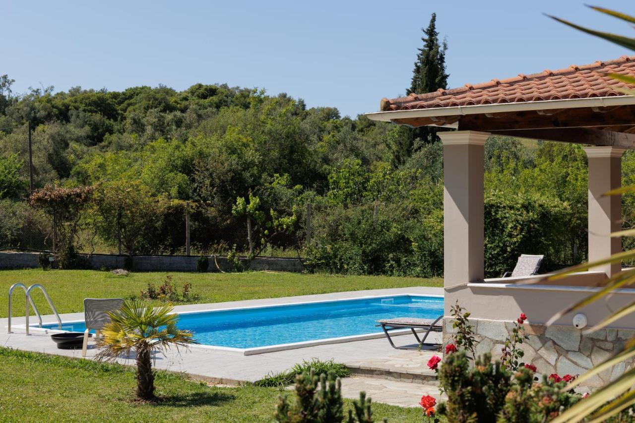 Country Villa Verde - 2Floor Family Home Kouramaditika Esterno foto