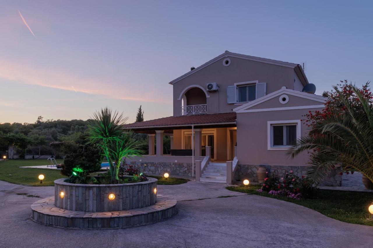 Country Villa Verde - 2Floor Family Home Kouramaditika Esterno foto