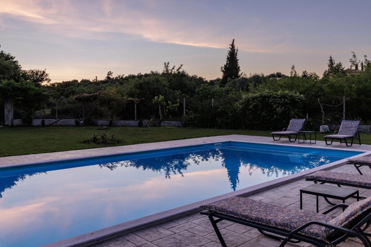 Country Villa Verde - 2Floor Family Home Kouramaditika Esterno foto